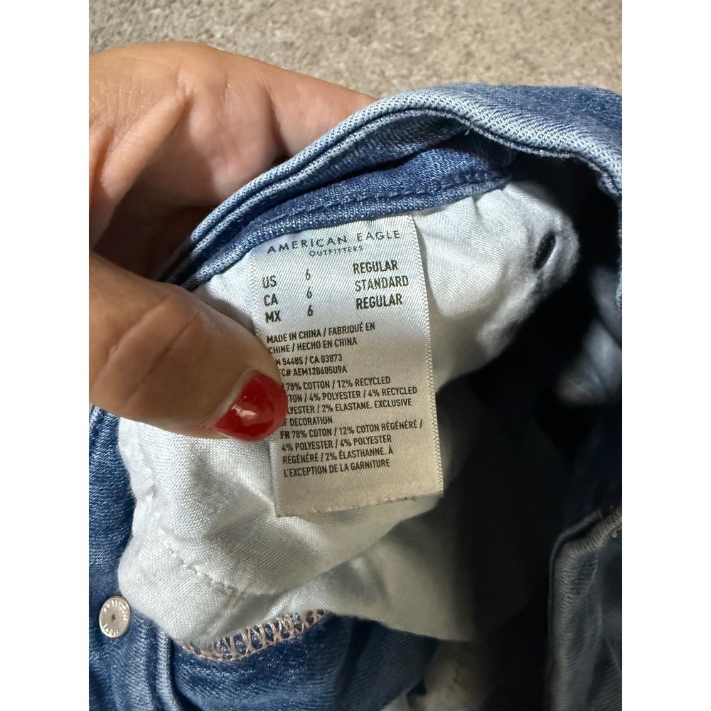 American Eagle Curvy Super High-Rise Flare Distressed Jeans Blue Size 6 Regular - Picture 3 of 7